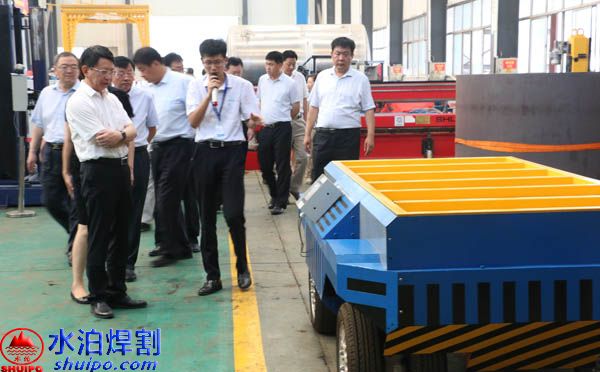 AGV機(jī)器人持續(xù)火熱，新領(lǐng)域帶來(lái)發(fā)展新機(jī)遇，水泊焊割自主研發(fā)的AGV小車