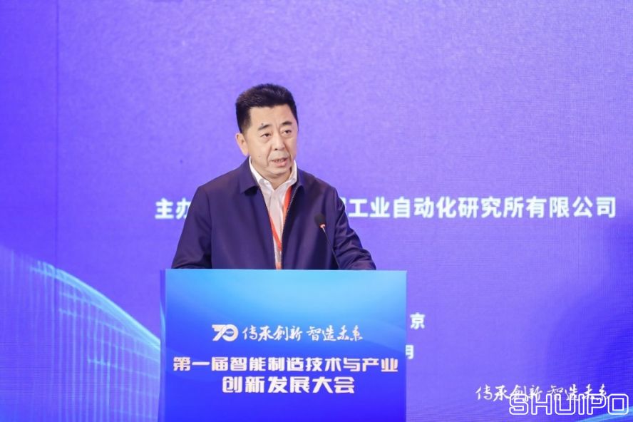 西安交通大學(xué)黨委常委、副校長，中國機(jī)械工程學(xué)會機(jī)械工業(yè)自動化分會主任委員洪軍